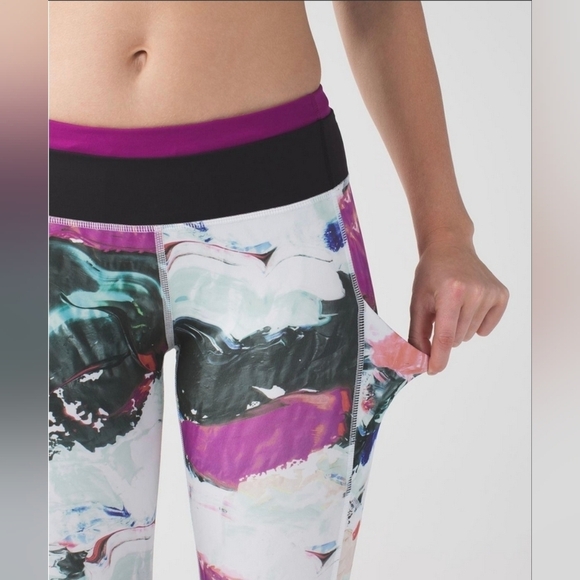 Lululemon Speed Tight III *All Full-On Luxtreme Pigment Wave Multi / Black / Reg - Picture 11 of 11